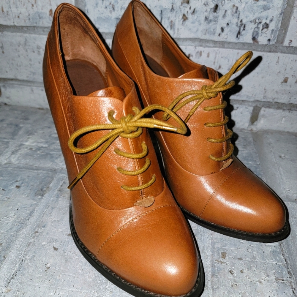 Aldo brown oxford heels